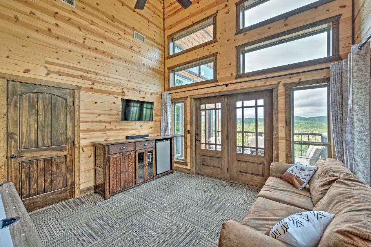 Modern Cabin With Hot Tub And Panoramic Views! Villa Broken Bow Eksteriør billede