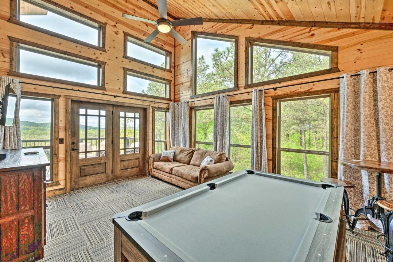 Modern Cabin With Hot Tub And Panoramic Views! Villa Broken Bow Eksteriør billede